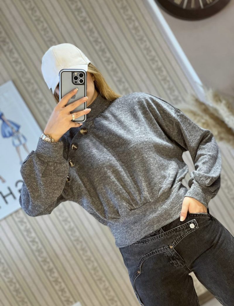 F567518A-B3CD-4FE9-BA22-ACD102CFE229 شومیز دکمه چوبی - Image 1