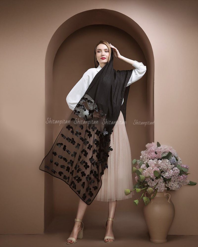 83A270A9-3C5D-4060-86C7-83CDE0BE6980 شال مجلسی مدل گل درشت - Image 1