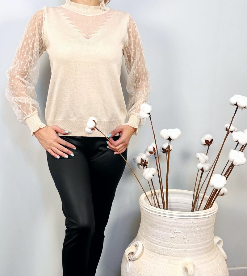 Facetune_05-10-2023-01-00-45 بلوز بافت آستین توری - Image 4