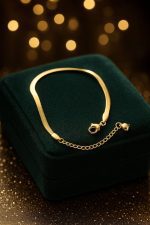 دستبند هرینگبون آویز دار قلب - Image 2